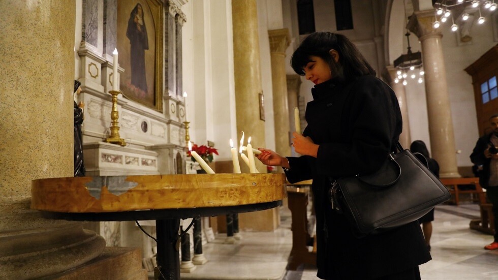 "كيف يقضون ليلتهم وماذا يفعلون؟" الأنبا بيمن يؤكد إلغاء الاحتفالات بسبب أوضاع أهالي غزة (فيديو)