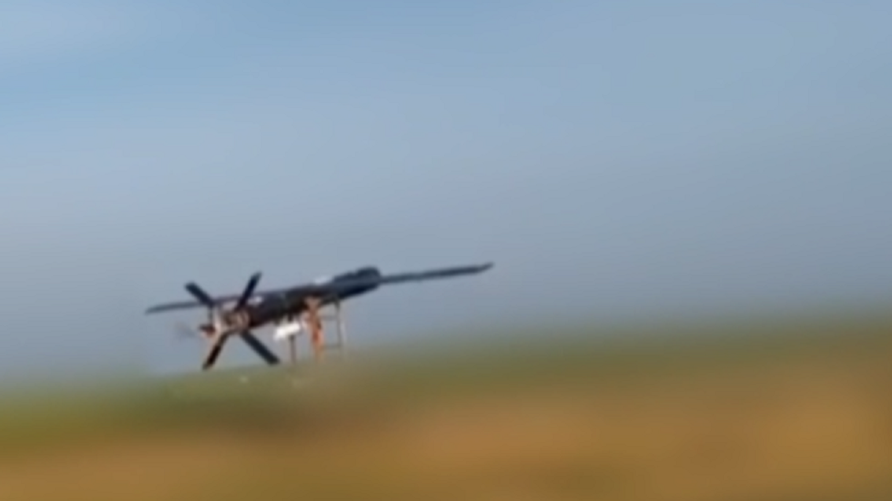 "المقاومة الإسلامية في العراق" تبث مشاهد من إطلاق مسيّرة باتجاه قاعدة أمريكية قرب مطار أربيل (فيديو)