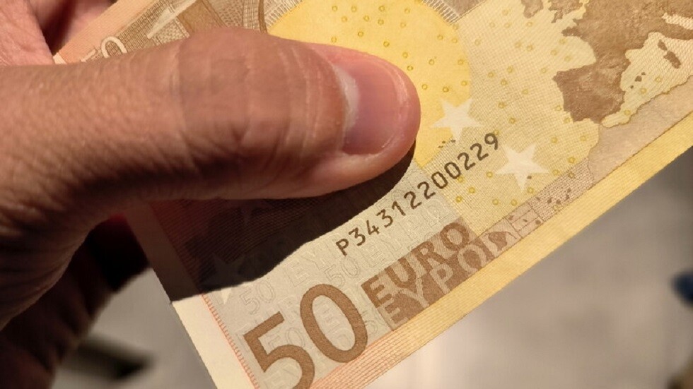 برلماني فرنسي ينتقد رئيسة المفوضية الأوروبية بسبب اليورو الرقمي