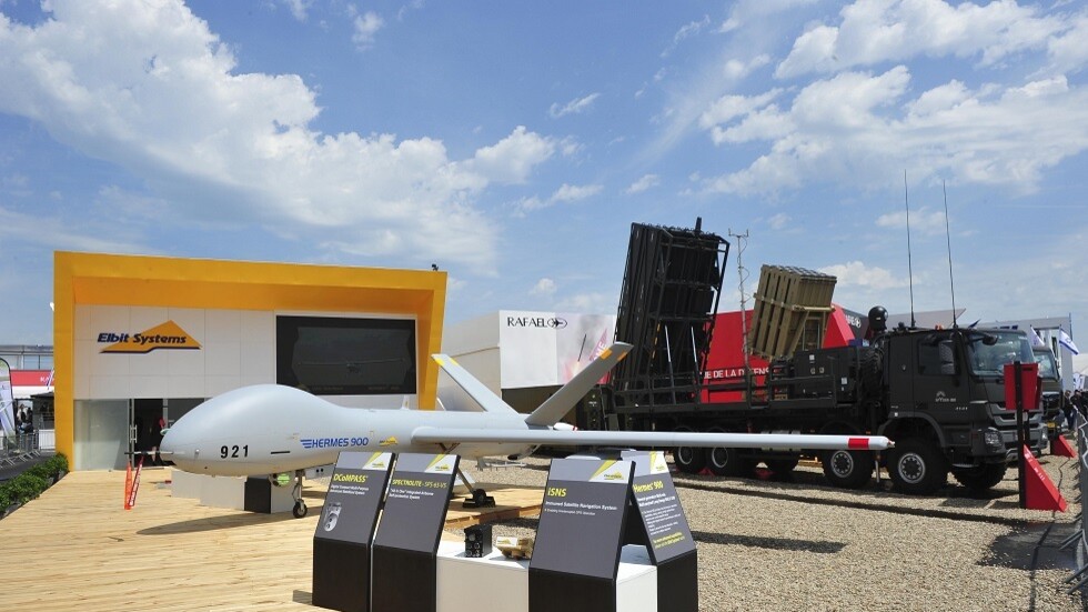 ما هي طائرة 