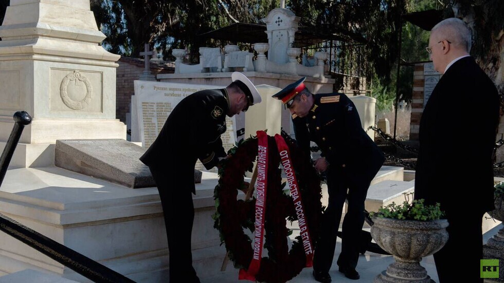 السفارة الروسية في مصر تحيي ذكرى البحارة الروس في بورسعيد (صور)