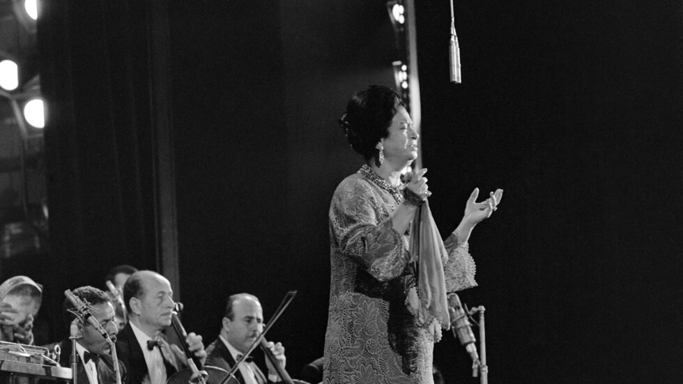 مصر..حفيدة أم كلثوم تتهم "صوت الفن" ببيع حقوق استغلال بعض الأغاني لإسرائيل وصاحب الشركة يرد