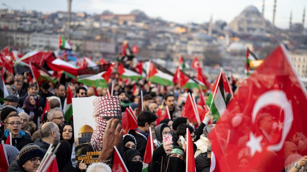 رئيس البرلمان التركي: مُقبلون على مرحلة "ما بعد الصهيونية"