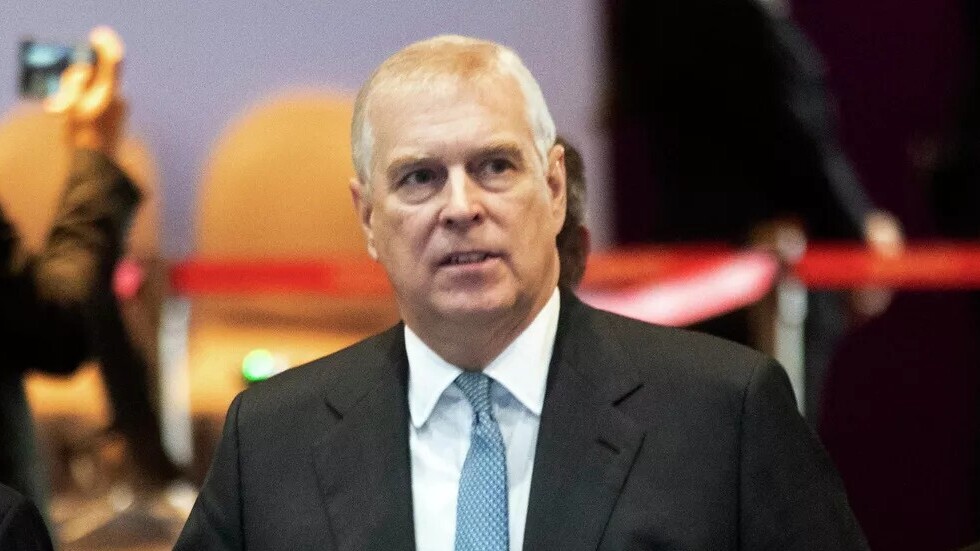 الأمير البريطاني أندرو يلزم بيته بعد نشر وثائق قضية "إبشتاين الجنسية"