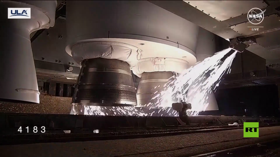 بالفيديو.. شركة أمريكية تطلق صاروخا يحمل مركبة هبوط إلى القمر