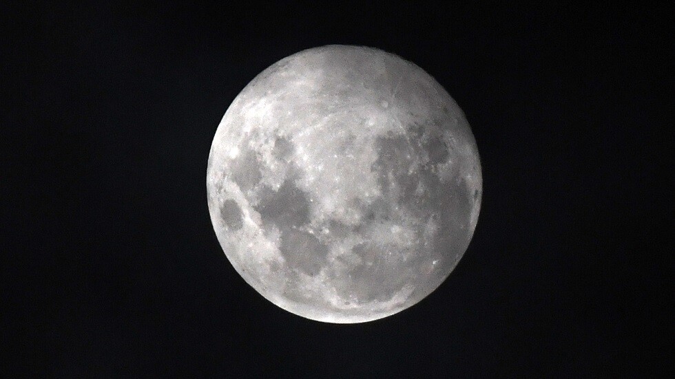 تركيا تخطط لإرسال مركبة غير مأهولة إلى القمر