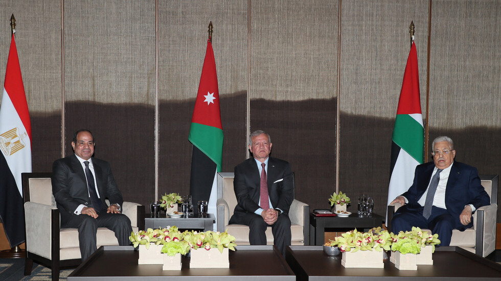 الرئاسة المصرية تصدر بيانا بشأن  القمة المصرية الأردنية الفلسطينية ومخرجاتها