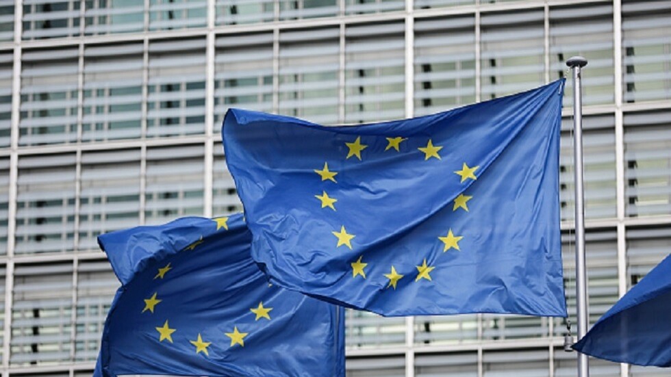 المفوضية الأوروبية: لن يتم تسليم مليون قذيفة لأوكرانيا بنهاية مارس المقبل