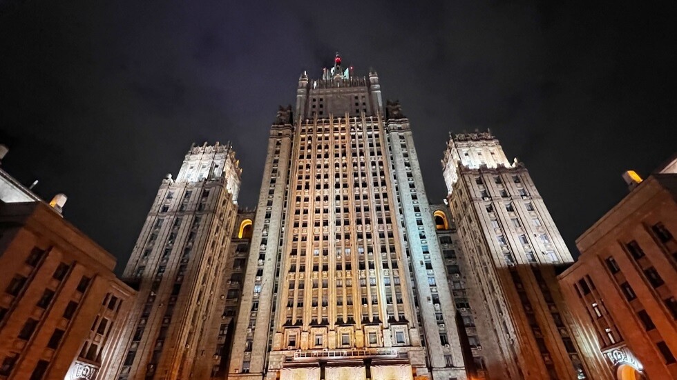 روسيا تؤكد التزامها بمواصلة التنسيق الوثيق مع إيران في مكافحة الإرهاب