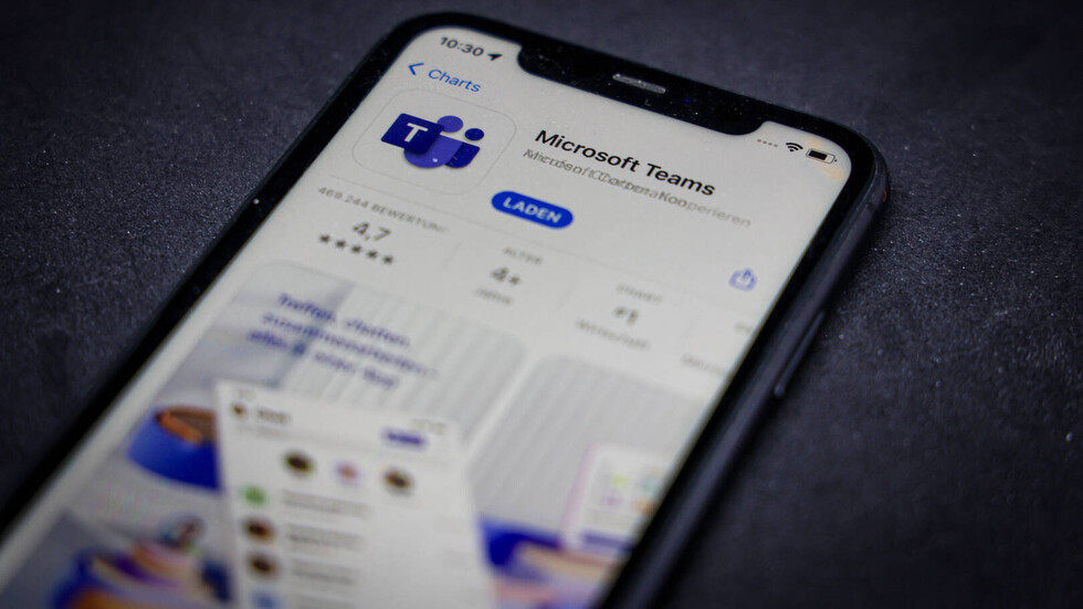لفترة وجيزة.. "مايكروسوفت" تتفوق على "آبل"