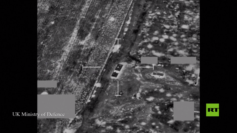 شاهد بالفيديو.. الطائرات الحربية البريطانية تقلع من قبرص وتصيب أهدافا في اليمن