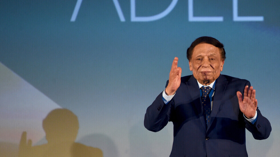 مصر.. محامي "الزعيم" يرد على مطالبة الضرائب بدفع 194 ألف دولار