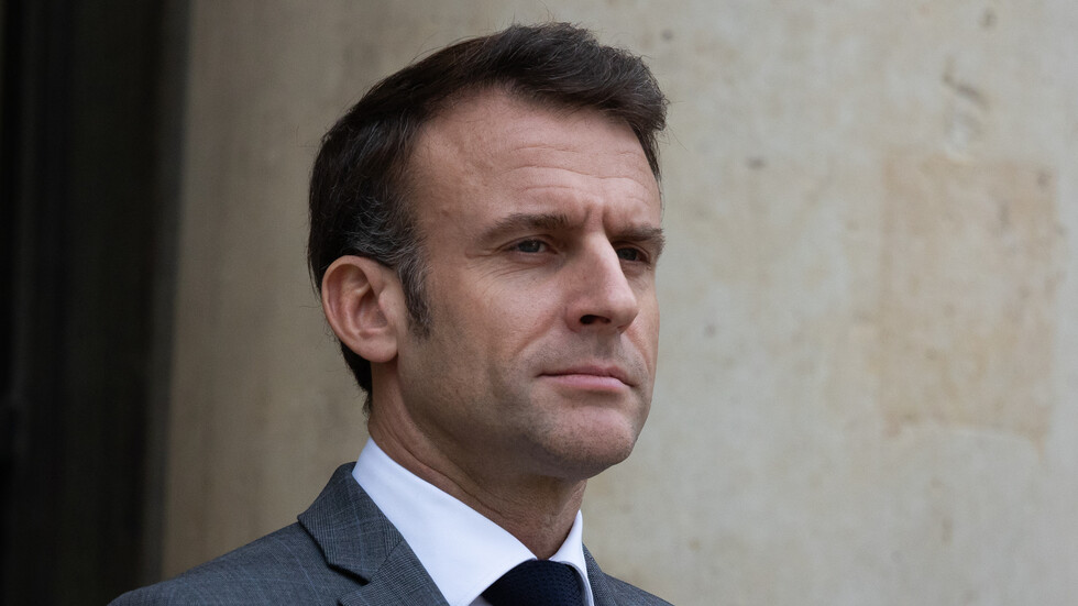 ماكرون يدعو إلى "استئناف" المفاوضات للإفراج عن الرهائن المحتجزين في قطاع غزة
