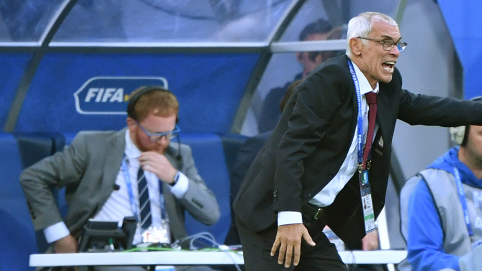 كوبر يعلق على تعادل سوريا مع أوزبكستان ويبرر قرار استبعاده عمر السومة