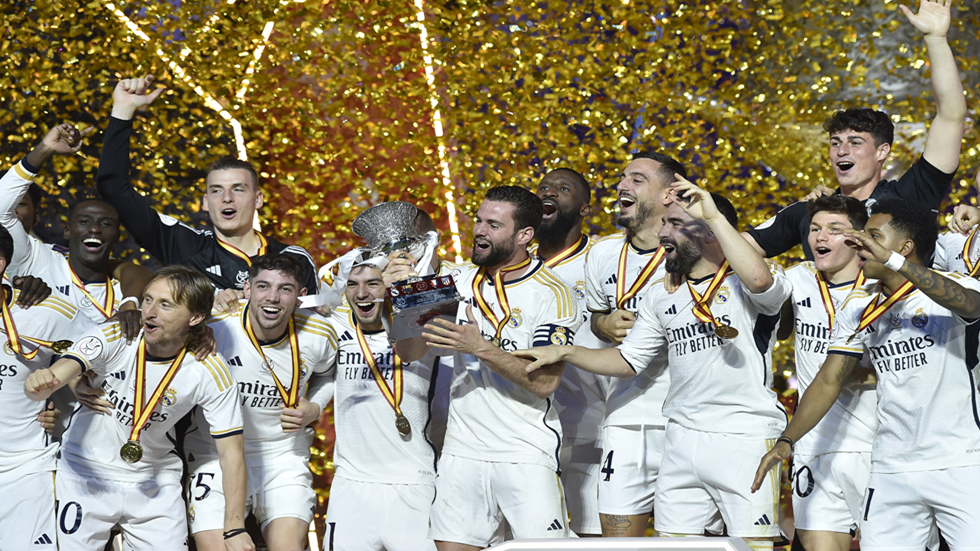 ريال مدريد يقسو على برشلونة ويتوج بكأس السوبر الإسباني للمرة الـ13