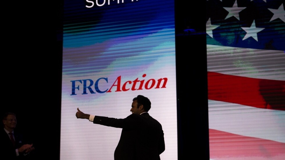 ينوي إخراج أمريكا من الناتو.. ماسك يعرب عن ثقته في المرشح الجمهوري راماسوامي