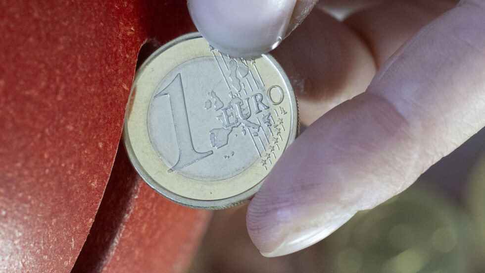 في بورصة موسكو.. الروبل يواصل ارتفاعه واليورو عند أدنى مستوى في 7 أسابيع