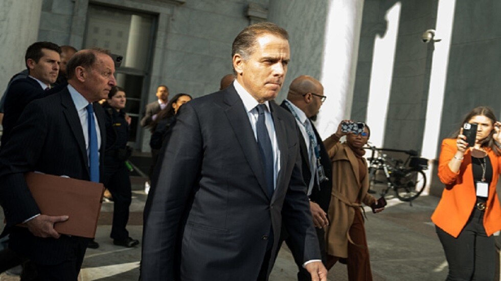 "في جراب مسدسه".. أدلة جديدة على جريمة تلاحق هانتر بايدن