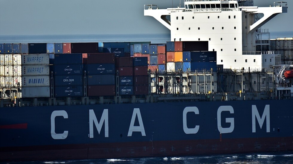 شركة "سي إم إيه - سي جي إم" الفرنسية للشحن تحول مسار سفنها بعيدا عن قناة السويس