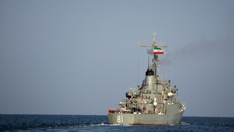 قائد بحرية الجيش الإيراني: شحنة الناقلة الأمريكية المحتجزة ملك لبلادنا وشعبنا