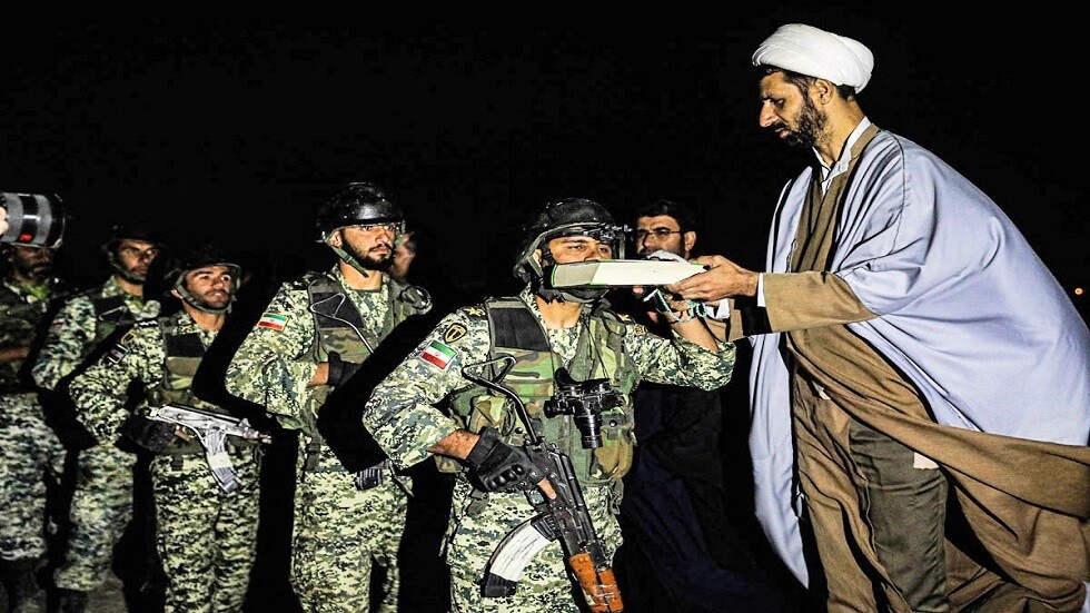 جندي إيراني يقتل 5 من رفاقه في مدينة كرمان جنوب شرق إيران