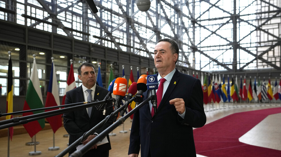 إسرائيل وفرنسا تبحثان الضغط على إيران ومواجهة "حزب الله" في لبنان