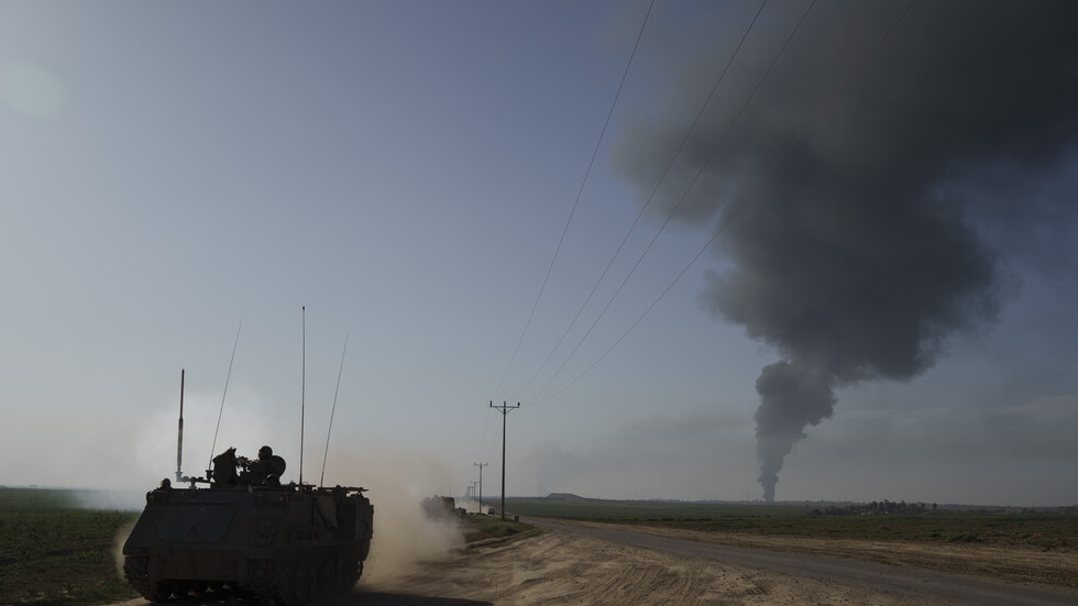 إسرائيل تقر باستهداف "حزب الله" قاعدة ميرون العسكرية