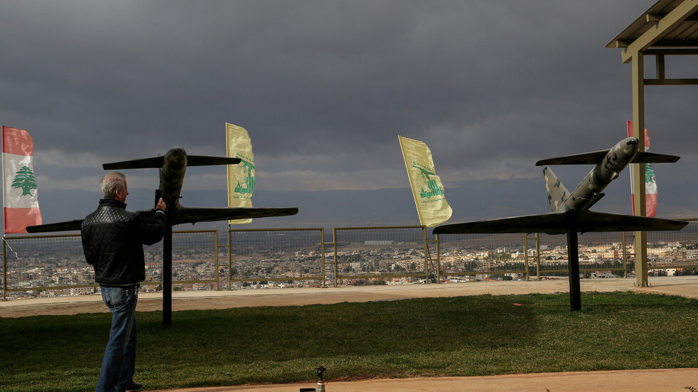 "دعما لغزة وردا على اغتيالات سوريا ومدنيي لبنان".."حزب الله" يستهدف جنودا وقاعدتين للجيش الإسرائيلي