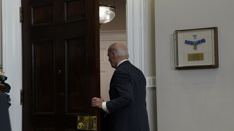 ضربة جديدة لكييف.. الكونغرس يرفض تقديم دولار واحد لأوكرانيا حتى يحل بايدن أزمة المهاجرين