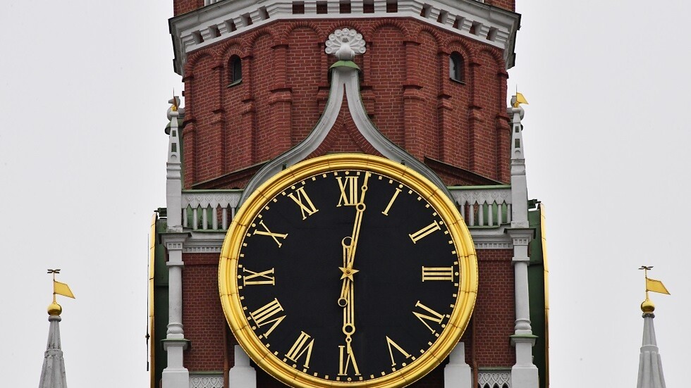 الكرملين يندد بعدم إدانة الغرب لإسقاط أوكرانيا طائرة الأسرى