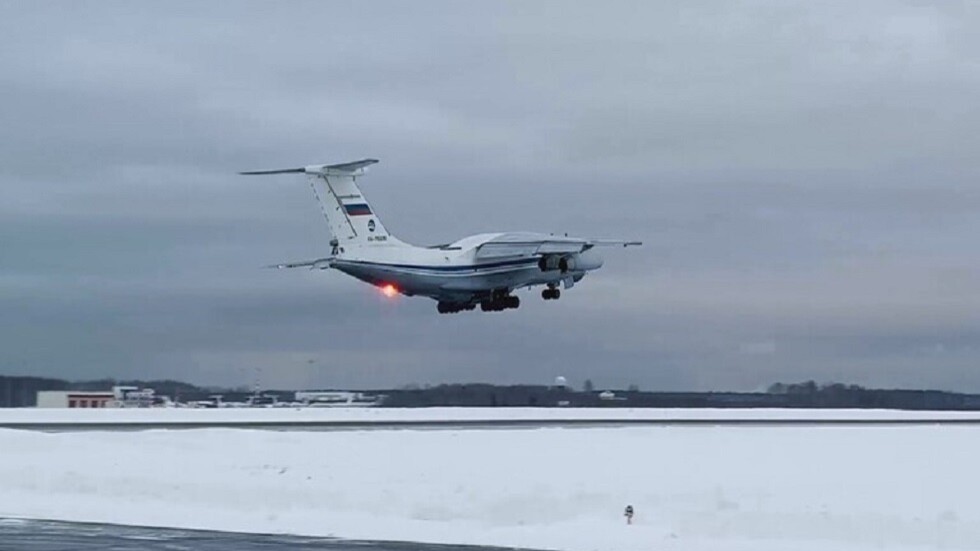 في اجتماع مع أقاربهم.. كييف تحاول نفي سقوط أسرى لها في تحطم "إيل-76" فوق بيلغورود