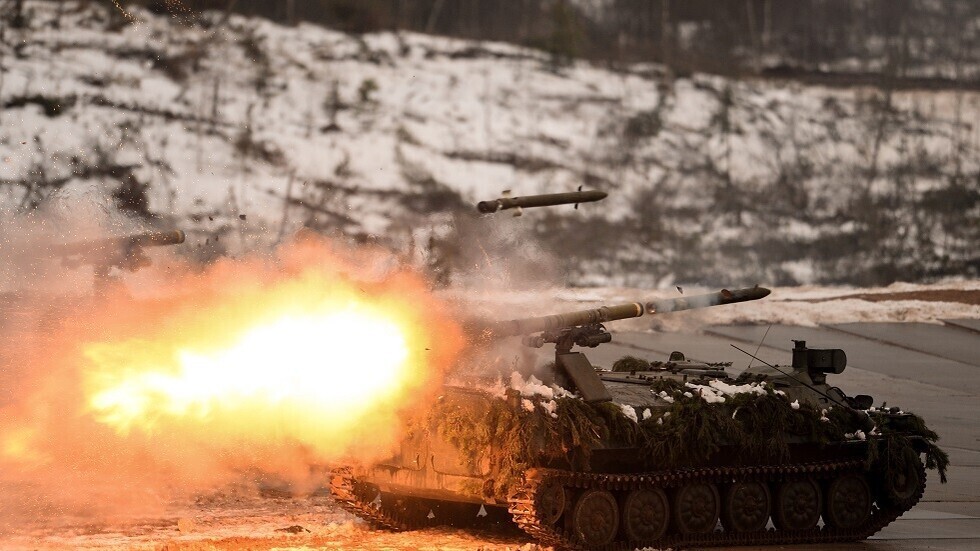 "التلغراف": نظام كييف يخشى من تفوق روسيا في إنتاج الأسلحة