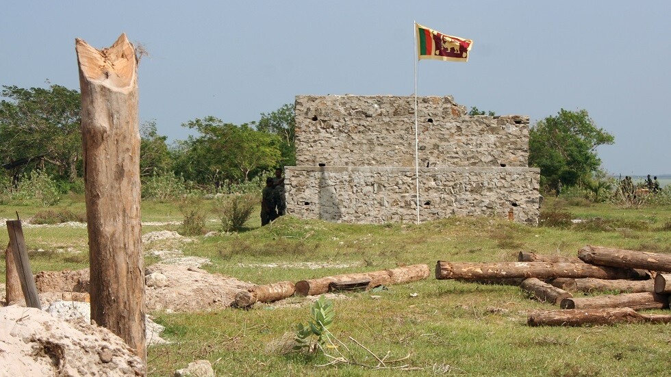 البحرية السريلانكية تفيد باستيلاء قراصنة صوماليين على سفينة صيد