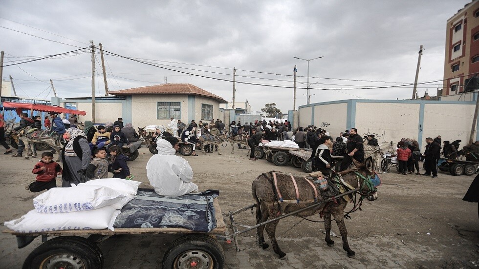 اشتية يعلق على تجميد بعض الدول دعمها "للأونروا" بناء على مزاعم إسرائيلية