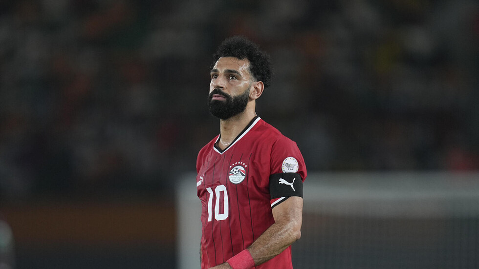 بعد تصريحات وكيل محمد صلاح.. نجم الأهلي: "المصريون هيدوسوا عليك"