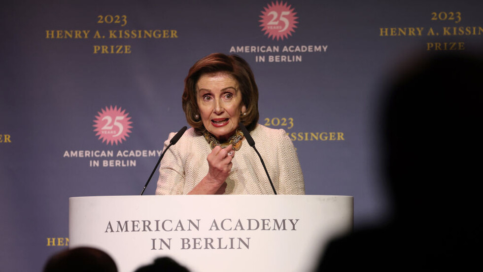 "عودوا إلى الصين!".. بيلوسي تصرخ في وجه متظاهرين داعين لوقف إطلاق النار في غزة (فيديو)