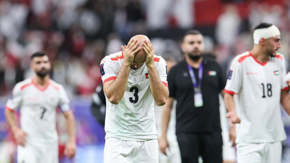 شاهد كيف ودعت الجماهير القطرية "الفدائيين" بعد الخروج من كأس آسيا