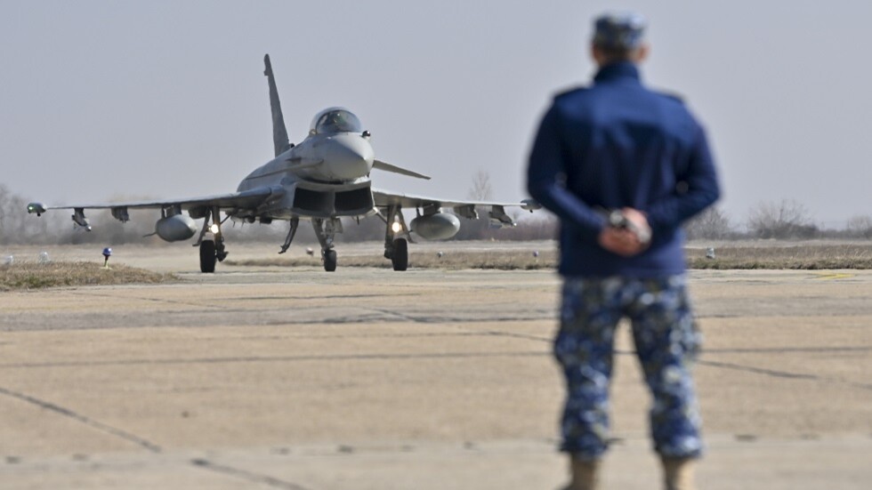 رومانيا تنفي قصف مقاتلة "إف-16" لمجموعة عسكريين روس قرب خيرسون