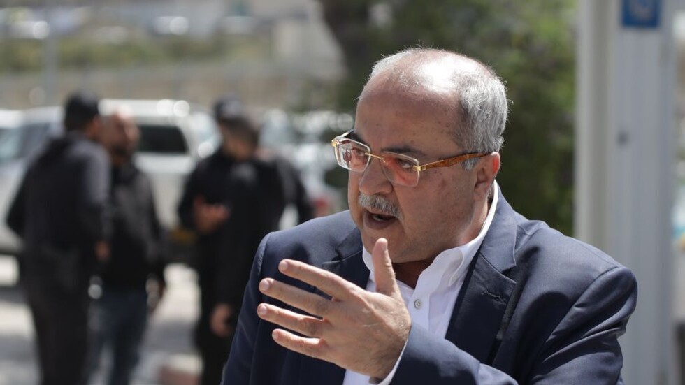 نائب عربي يرد على قرار إبعاده من الكنيست بأبيات لشاعرين سعودي وفلسطيني