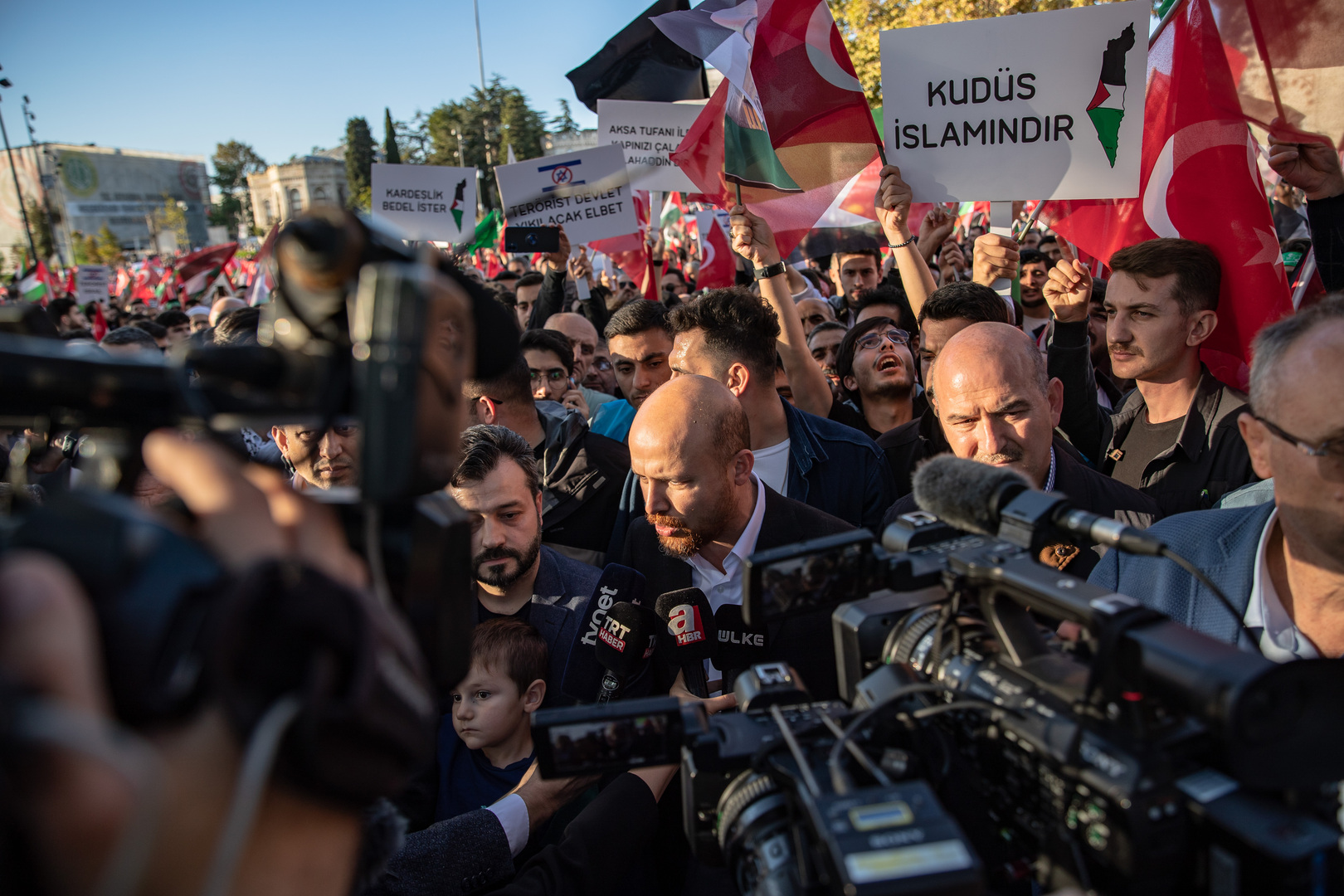 نجل أردوغان: لا يمكنننا التزام الصمت إزاء ما يتعرض له قطاع غزة