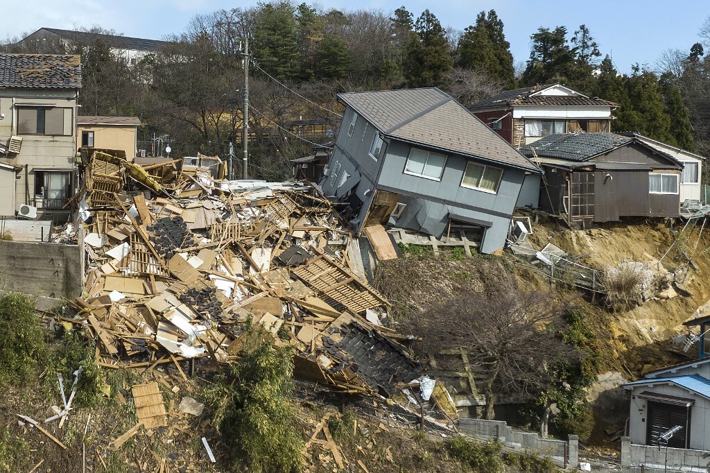 ارتفاع حصيلة ضحايا الزلازل في اليابان إلى 30 قتيلا
