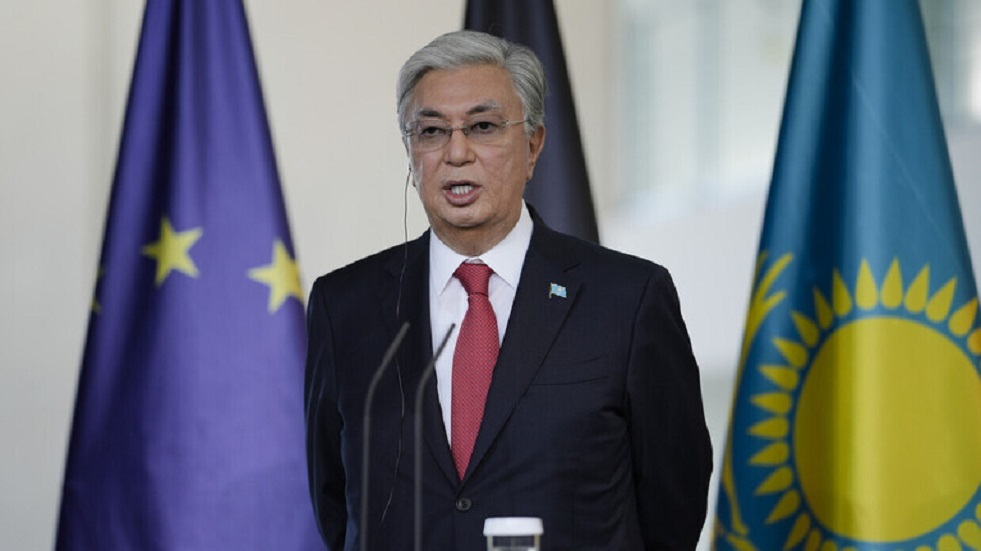 رئيس كازاخستان ينفي وجود خطط لإجراء استفتاء حول الدستور