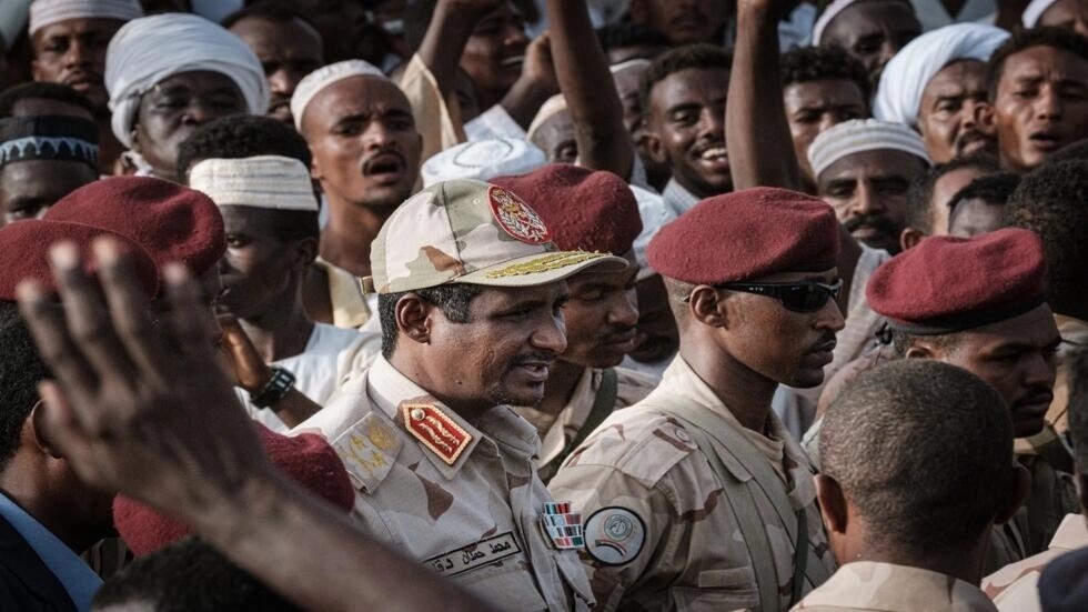 السودان يستدعي سفيره لدى كينيا احتجاجا على زيارة دقلو لنيروبي