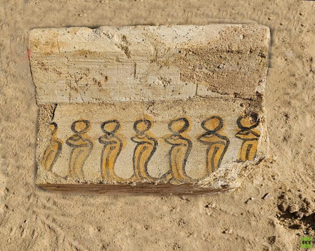 الكشف عن مقابر من العصر البطلمي والروماني في البهنسا بمحافظة المنيا المصرية (صور)