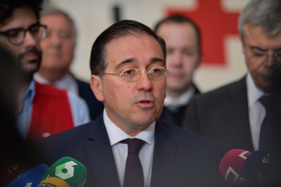 إسبانيا تؤكد اعترافها بجوازات سفر كوسوفو