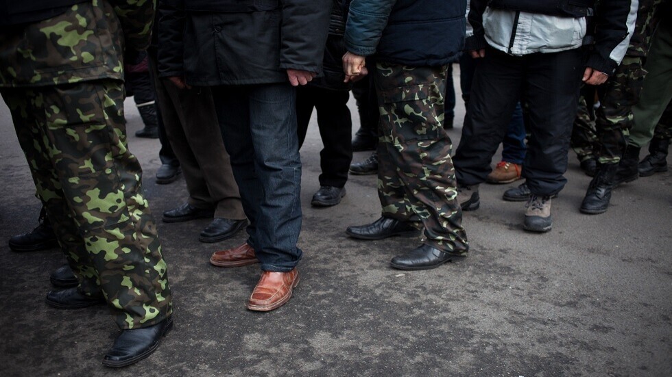 الأوكرانيون يشكون من المداهمات الليلية لتجنيد الرجال