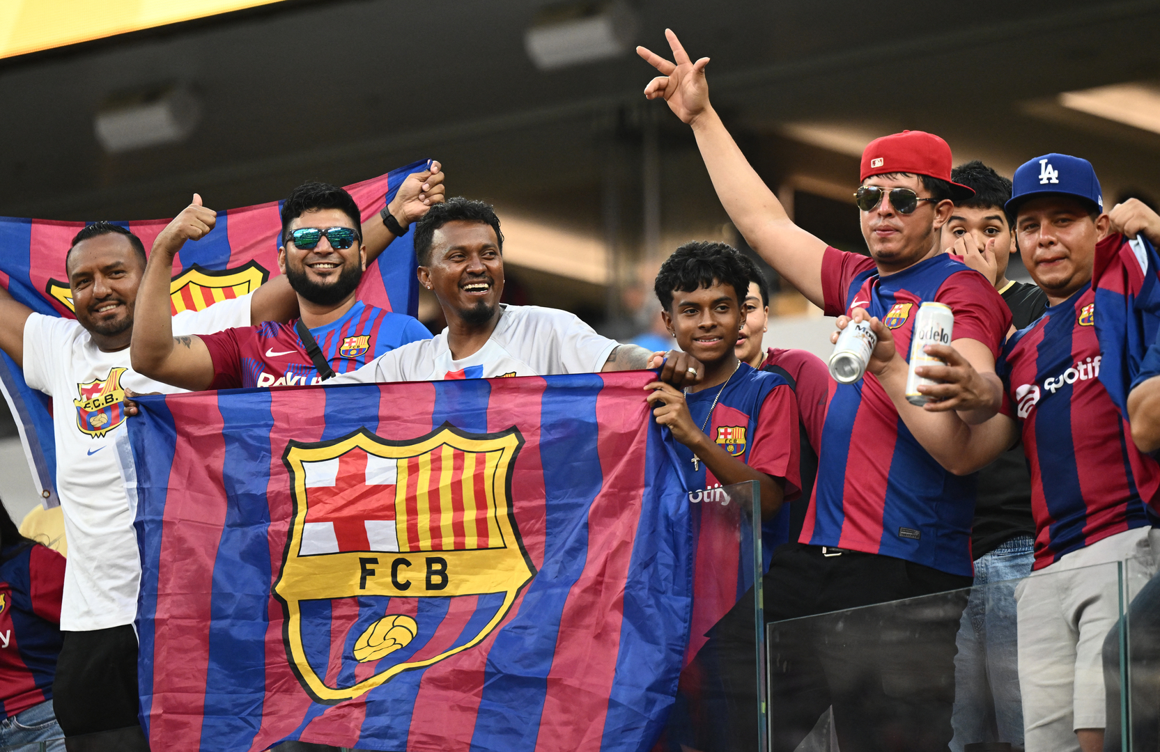تحذيرات برشلونة لجماهيره قبل كأس السوبر في السعودية