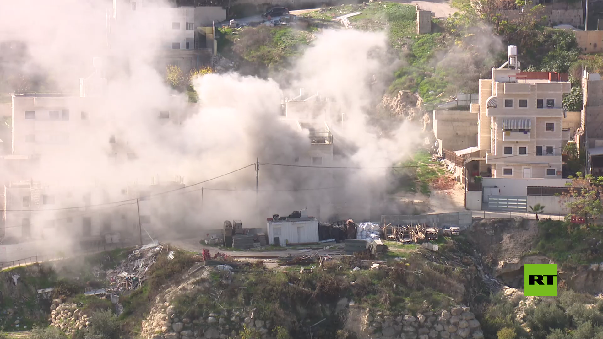 شاهد.. قوات إسرائيلية تدمر منزل منفذي عملية إطلاق نار سابقة في القدس