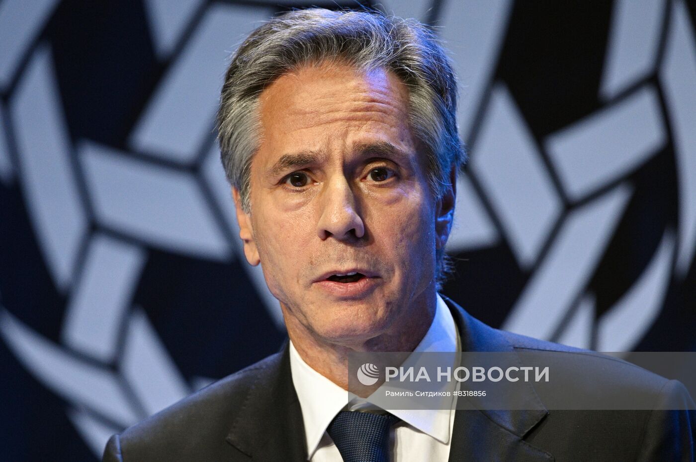 واشنطن تحذر من أنه “ستكون هناك عواقب” إذا استمرت هجمات الحوثيين في البحر الأحمر واشنطن تحذر من أنه “ستكون هناك عواقب” إذا استمرت هجمات الحوثيين في البحر الأحمر