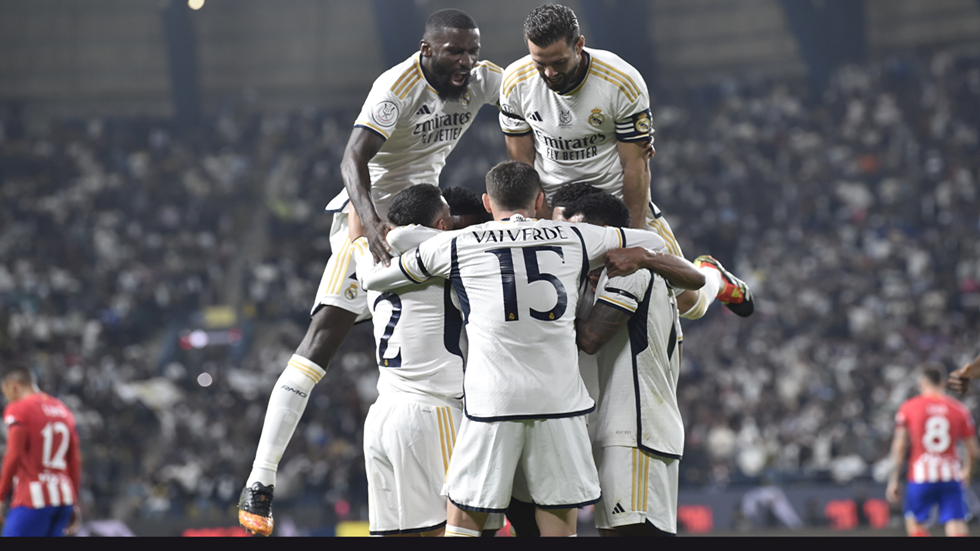 في مباراة غزيرة بالأهداف.. ريال مدريد يتخطى أتلتيكو ويبلغ نهائي السوبر الإسباني في مباراة غزيرة بالأهداف.. ريال مدريد يتخطى أتلتيكو ويبلغ نهائي السوبر الإسباني